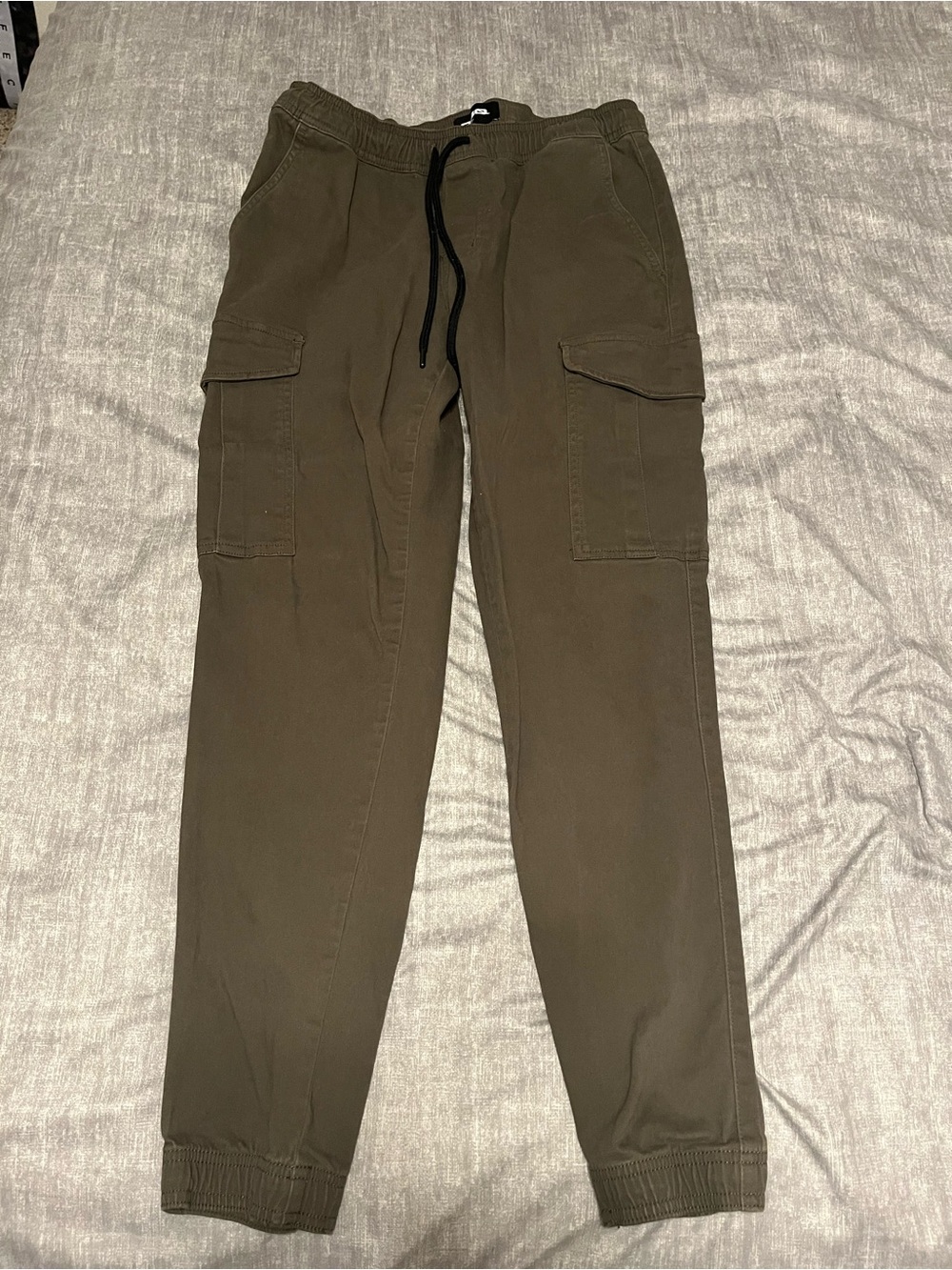 RSQ Men's Cargo Joggers in Tan, Olive & Khaki - Picture 5 of 8